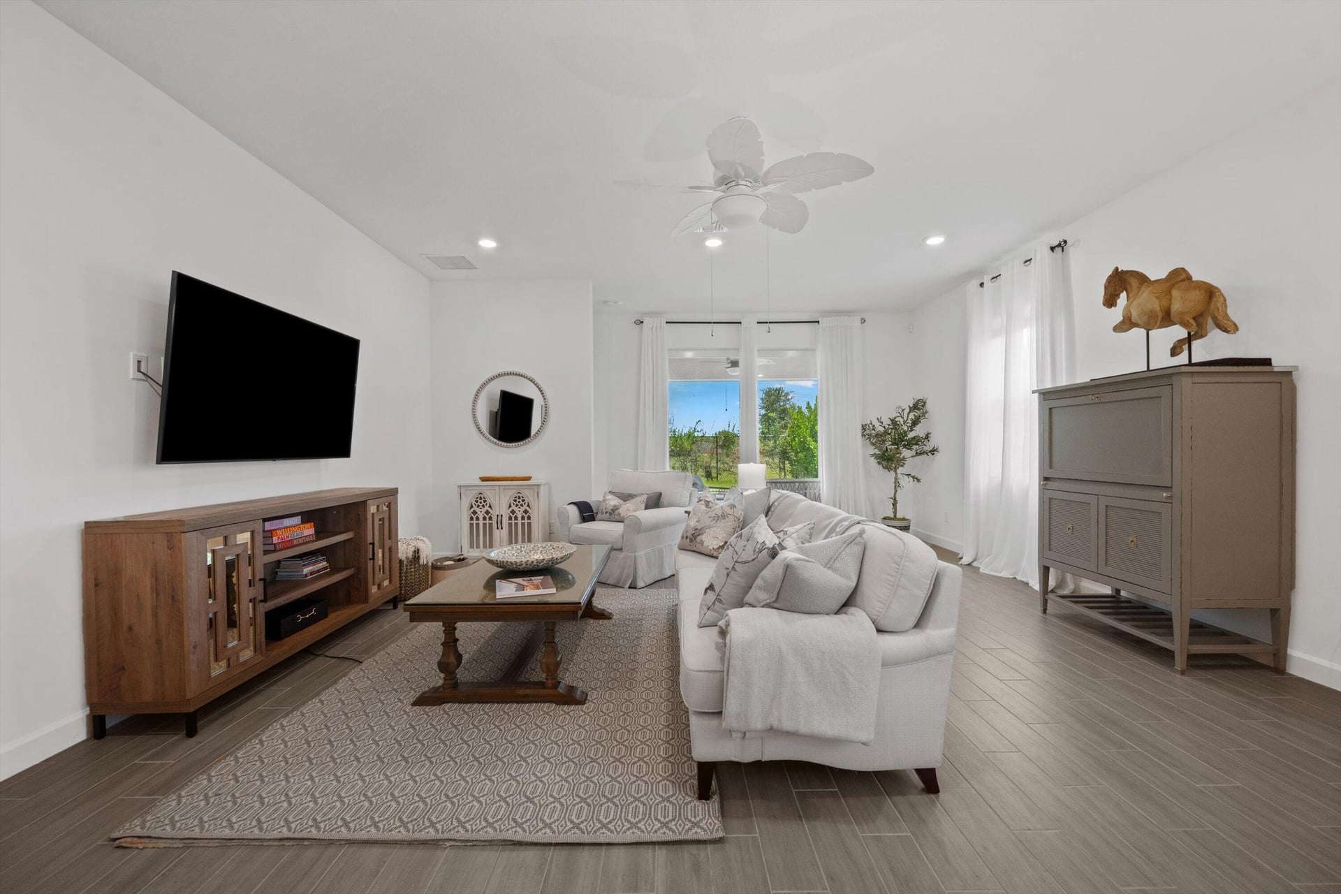 Residence photo 16