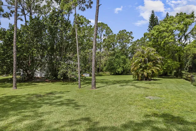 Residence photo 4