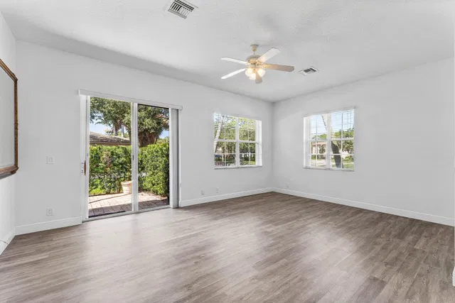 Evergrene Palm Beach Gardens Residence photo 13