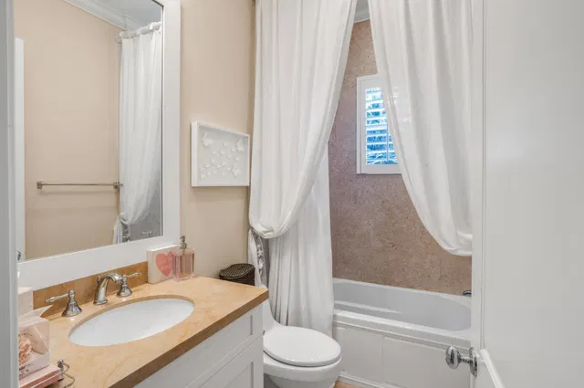  Residence photo 25
