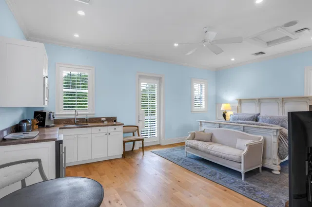  Residence photo 27