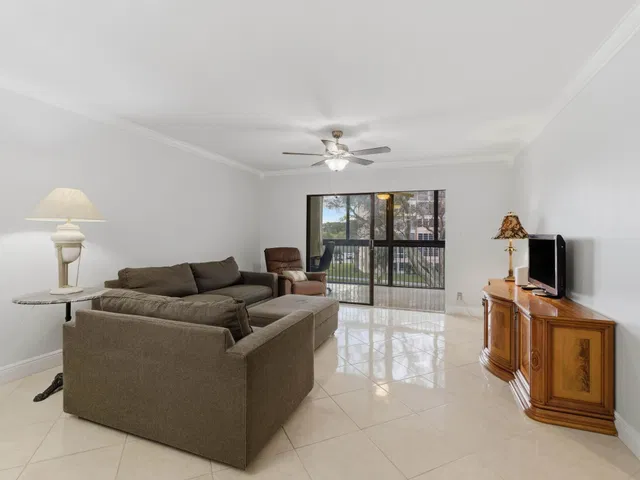  Unit 308 photo 18