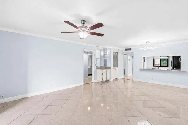  Unit 308 photo 21