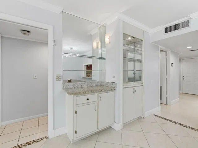  Unit 308 photo 23