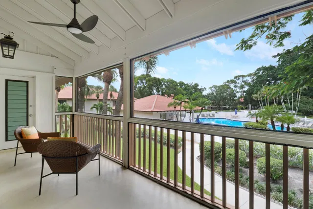 PGA National Palm Beach Gardens Residence photo 32