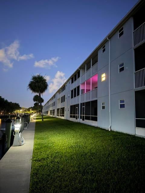 Unit 305 photo 4