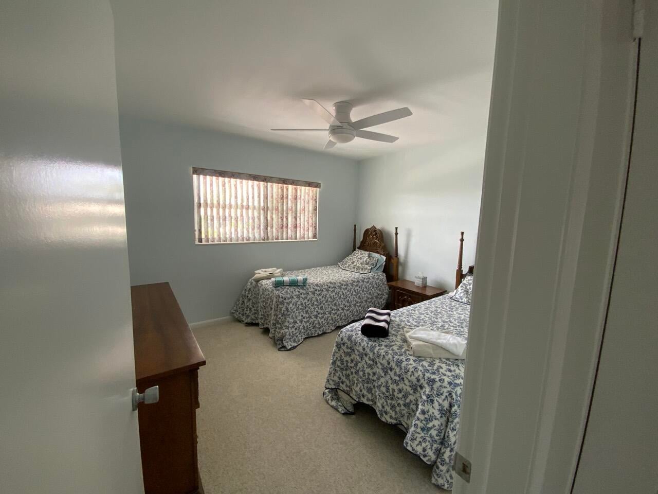 Unit 305 photo 8