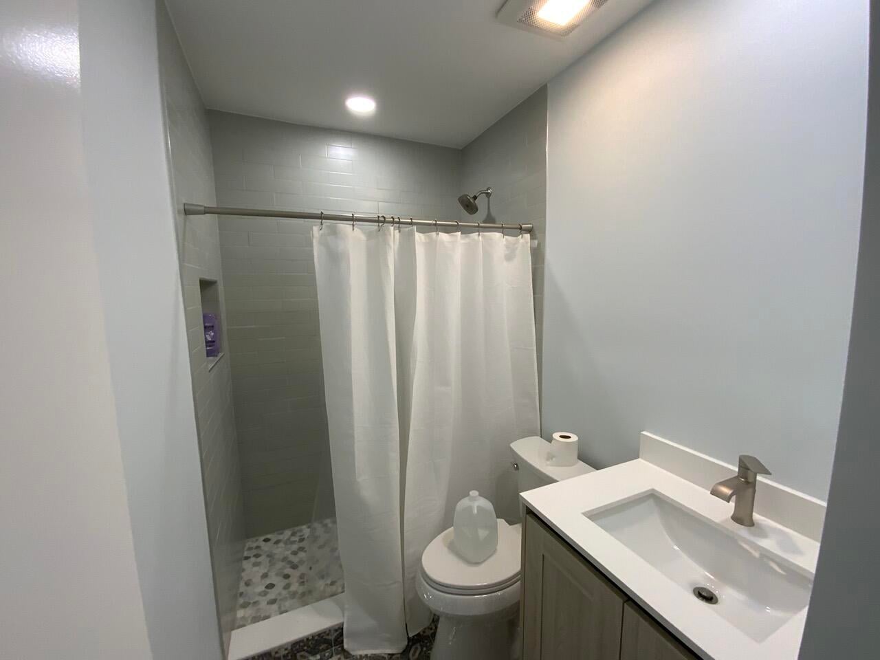 Unit 305 photo 12