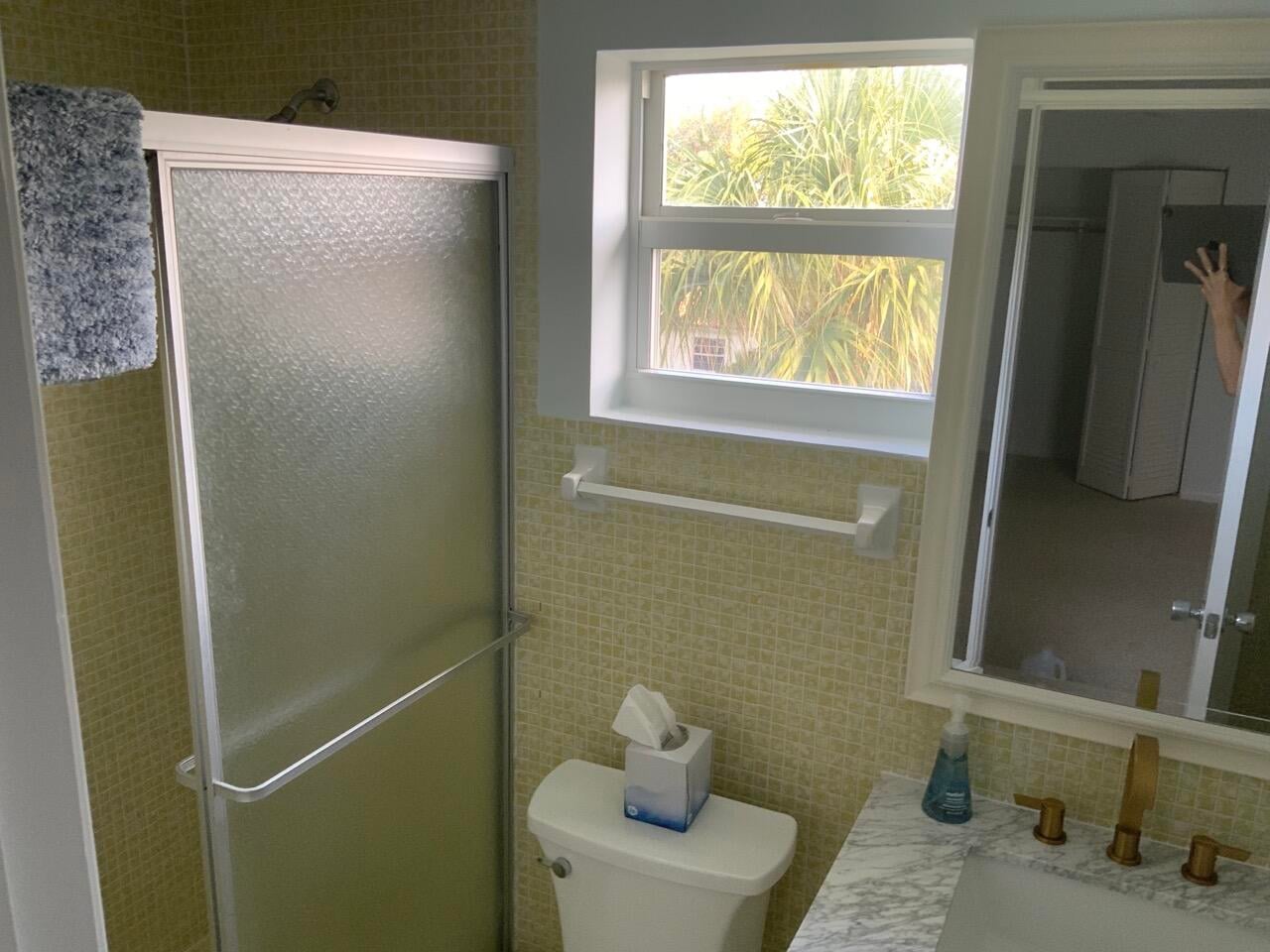Unit 305 photo 17