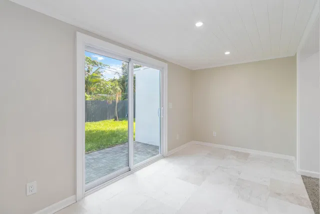 West Palm Beach Residence photo 14