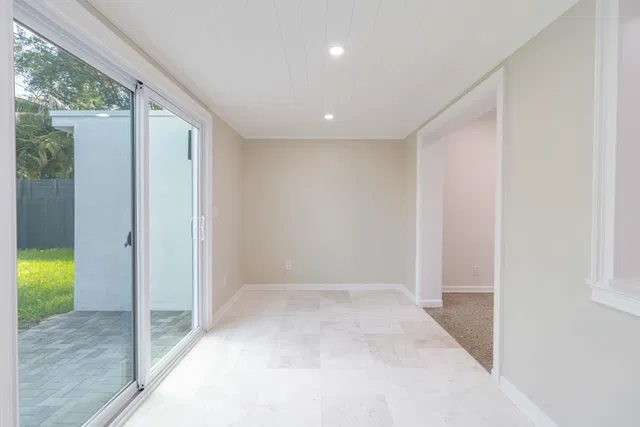 West Palm Beach Residence photo 15