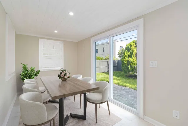 West Palm Beach Residence photo 17