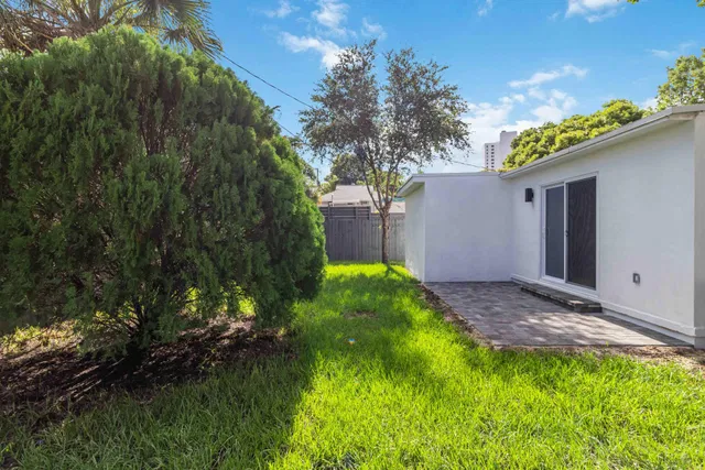 West Palm Beach Residence photo 35