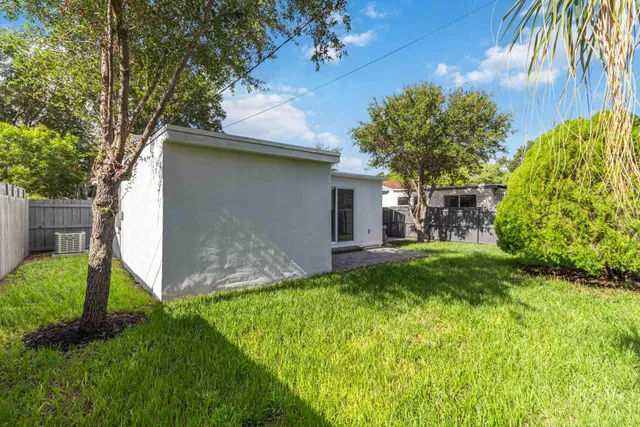 West Palm Beach Residence photo 36