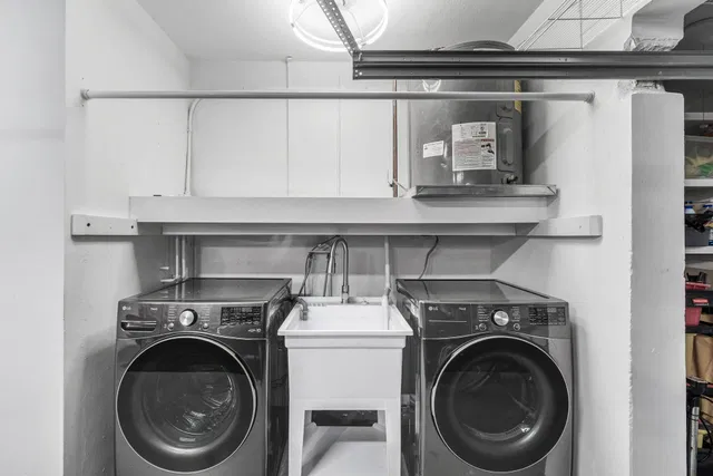 Residence photo 35