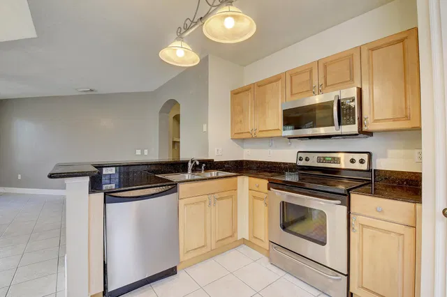  Residence photo 7