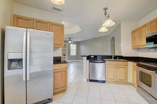 Residence photo 8