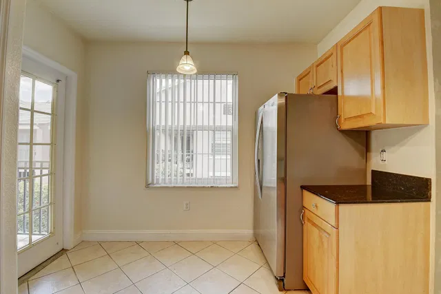  Residence photo 9