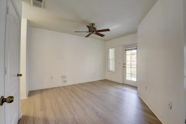  Residence photo 14