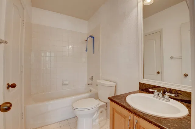  Residence photo 16