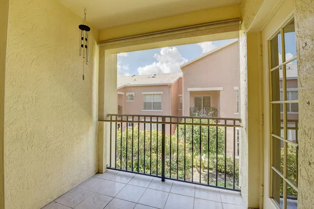  Residence photo 18