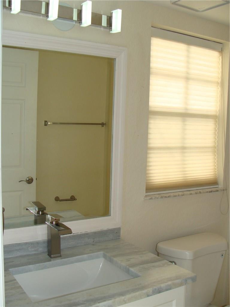 Unit 104W photo 9