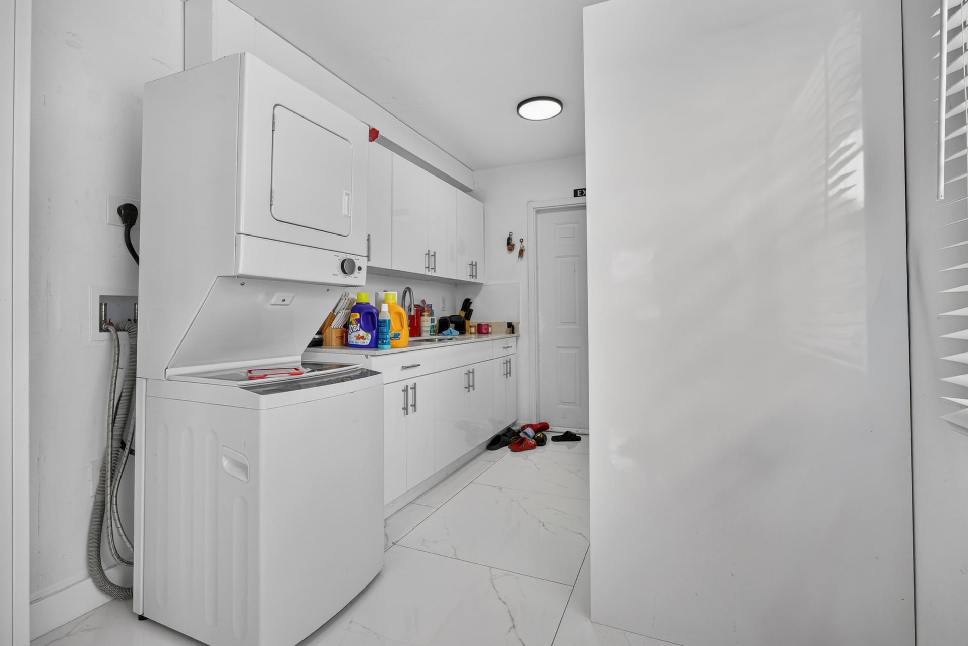  Residence photo 75