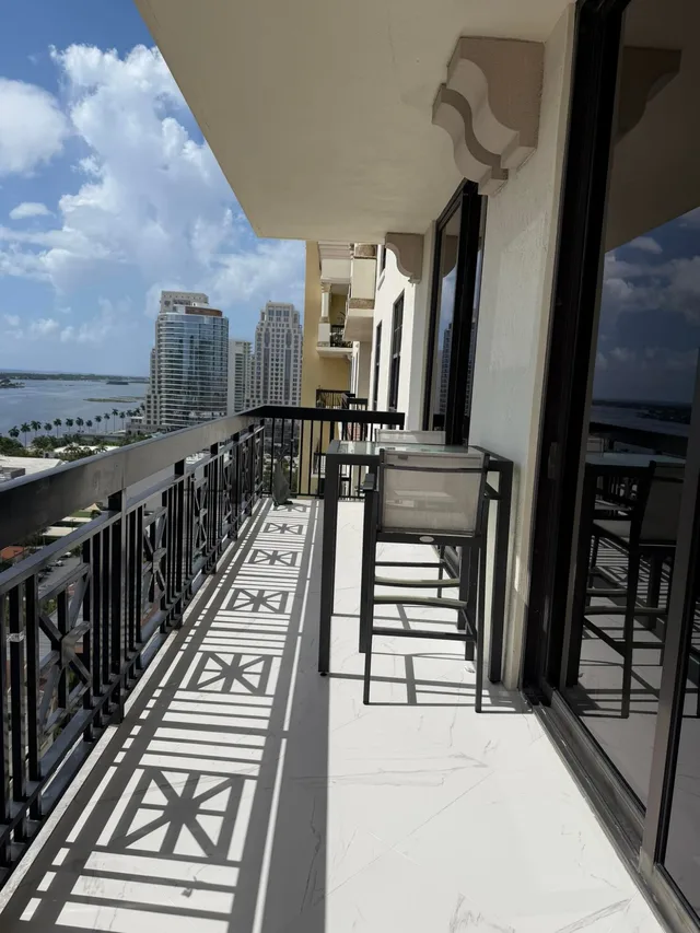 One City Plaza Unit 1508 photo 3