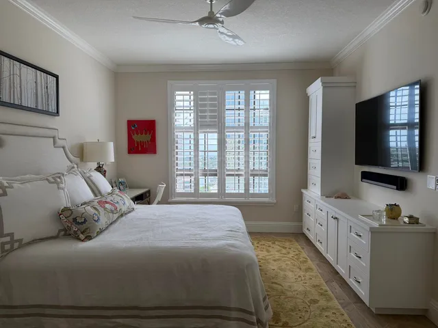 One City Plaza Unit 1508 photo 4