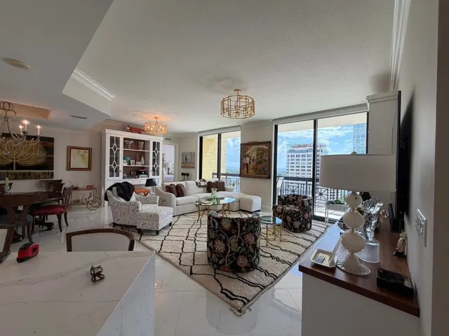 One City Plaza Unit 1508 photo 21