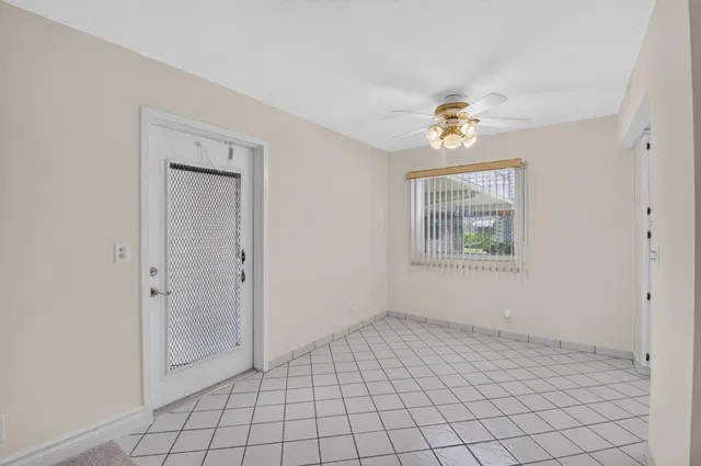  Unit 436 photo 5