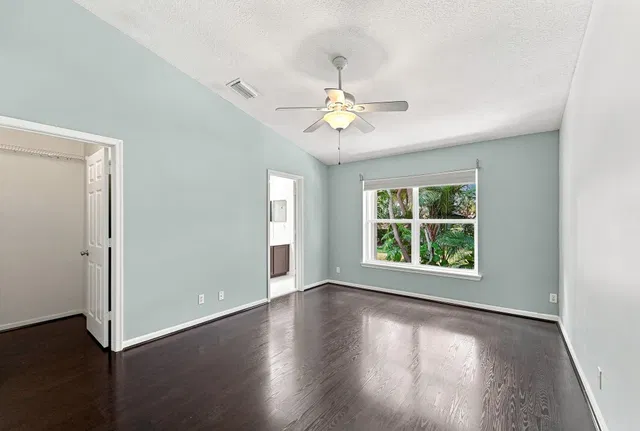 Residence photo 21