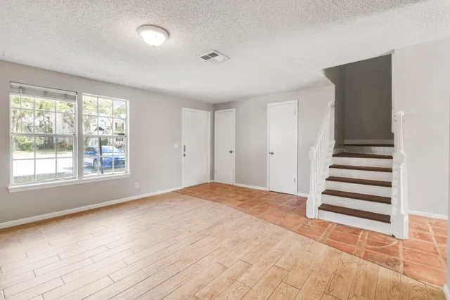  Residence photo 5