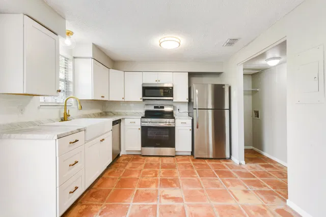  Residence photo 10