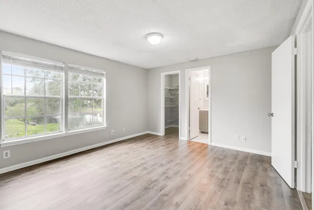 Residence photo 24