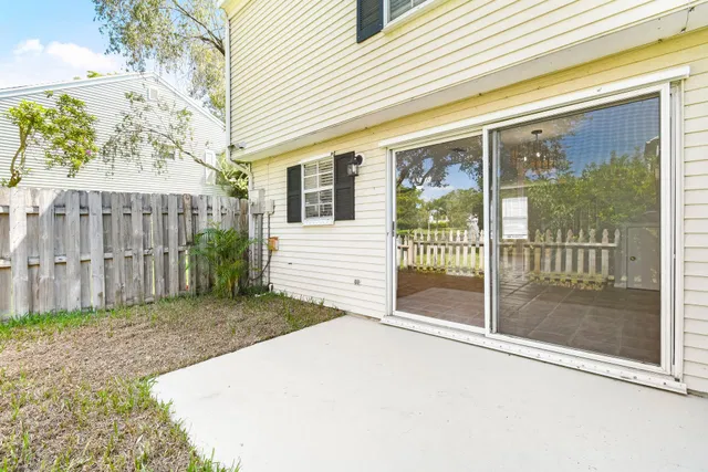  Residence photo 33