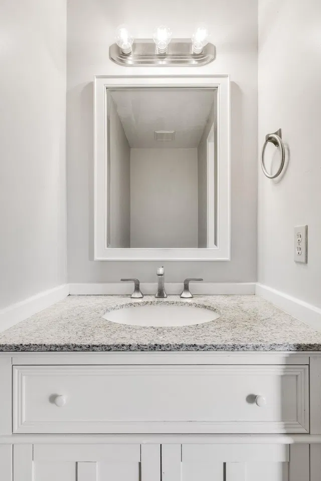  Residence photo 36