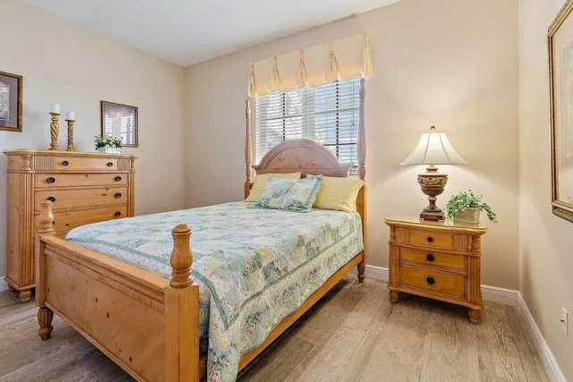 Town Center Jupiter Unit 425 photo 8