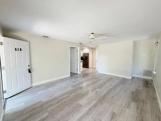 Residence photo 12