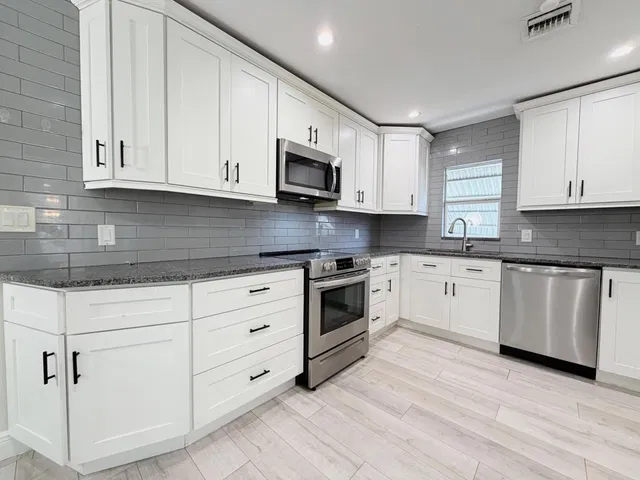 Residence photo 29