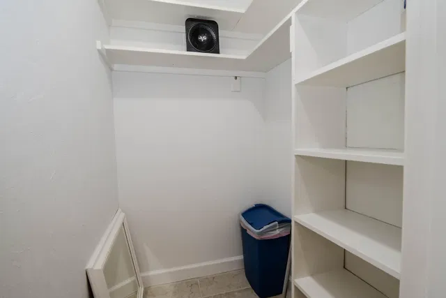 Unit 5 photo 8