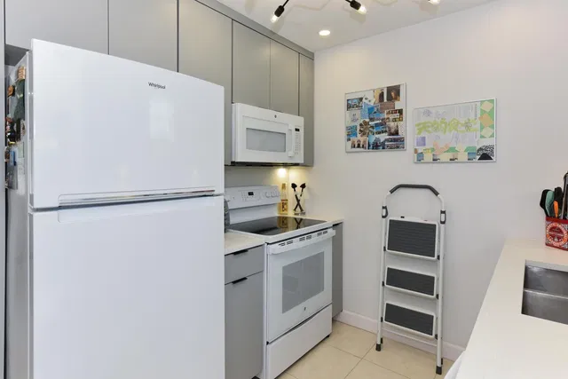 Residence photo 4