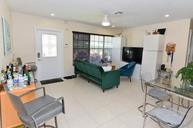 Residence photo 9