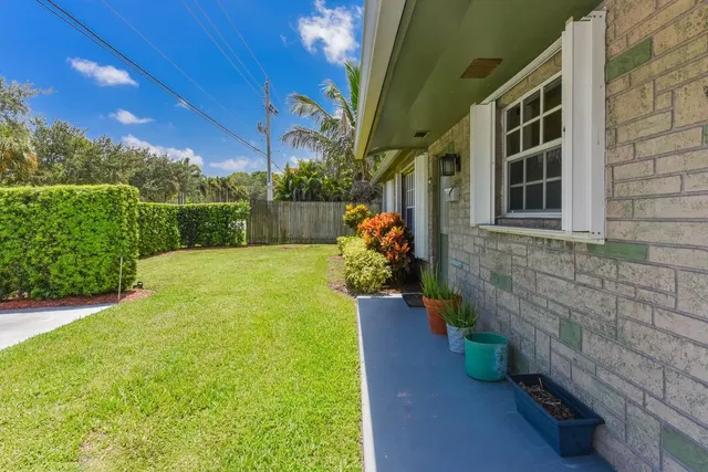 Residence photo 19