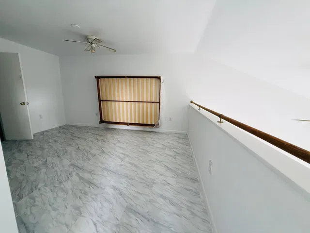 Unit 1706 photo 16