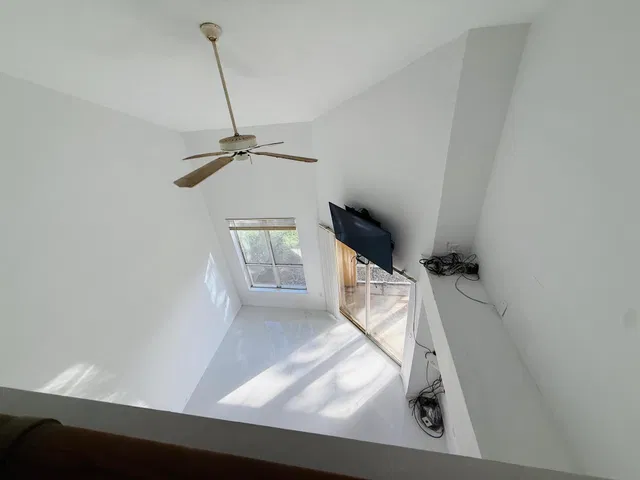 Unit 1706 photo 17