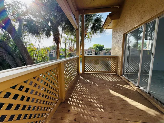 Unit 1706 photo 24