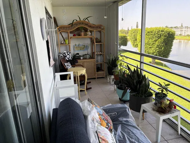 Residence photo 20
