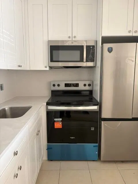 Unit F-230 photo 4
