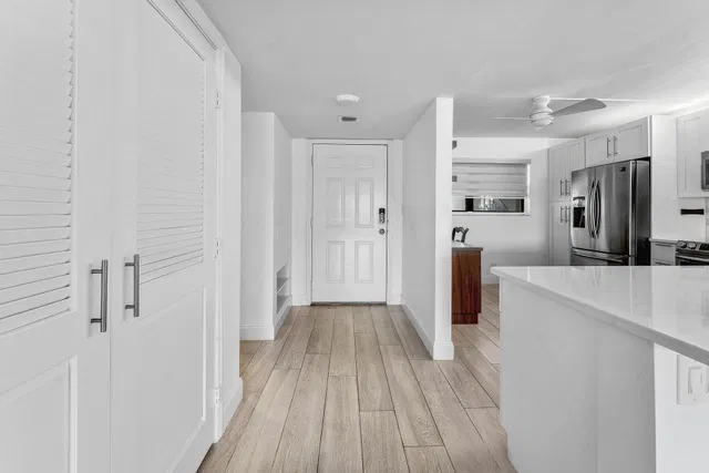 Eastpointe Country Club Unit 106 photo 3